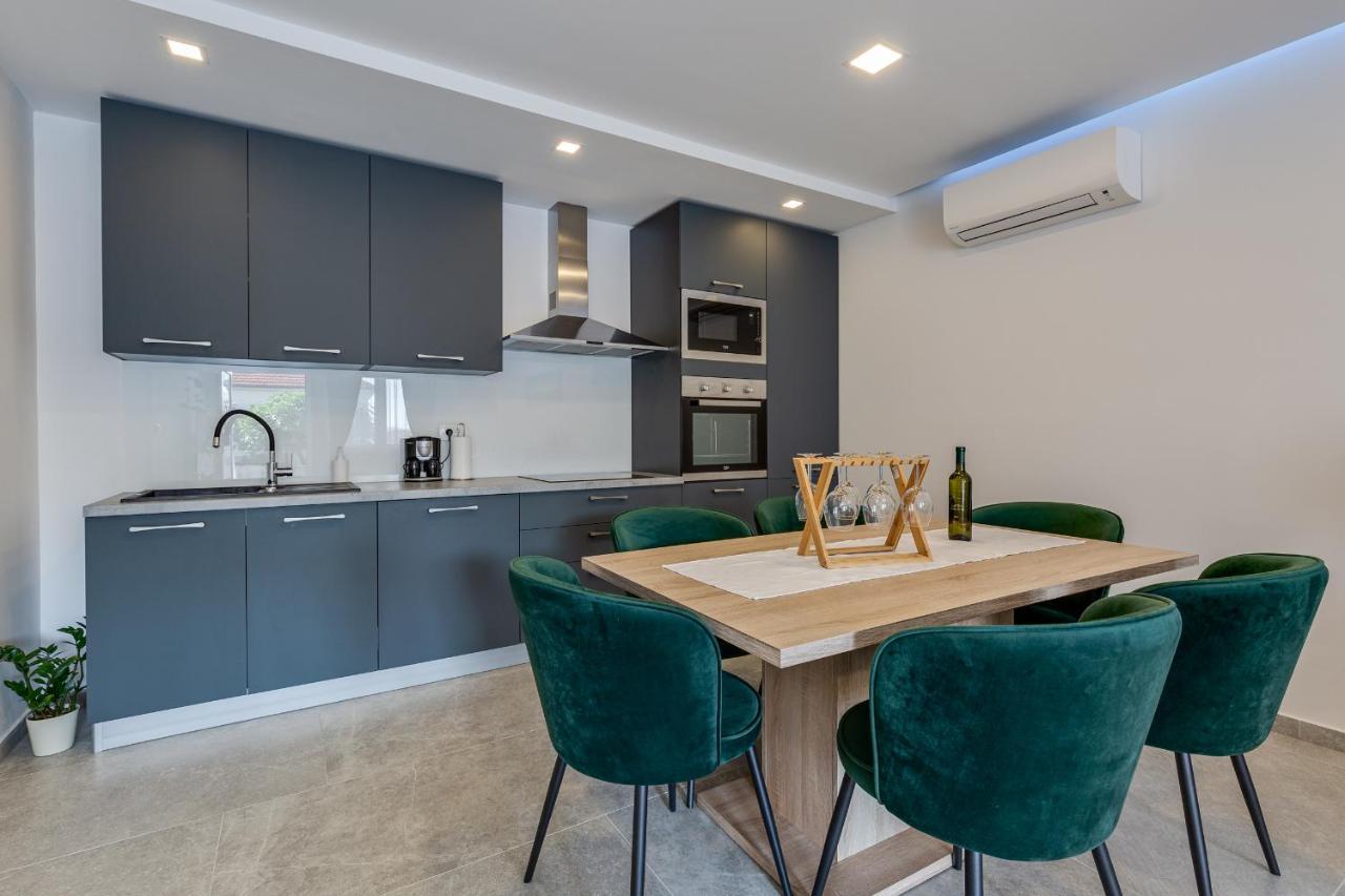 Apartman Angel Lägenhet Zadar Exteriör bild