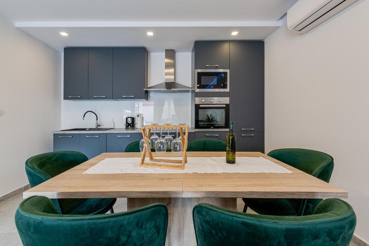 Apartman Angel Lägenhet Zadar Exteriör bild